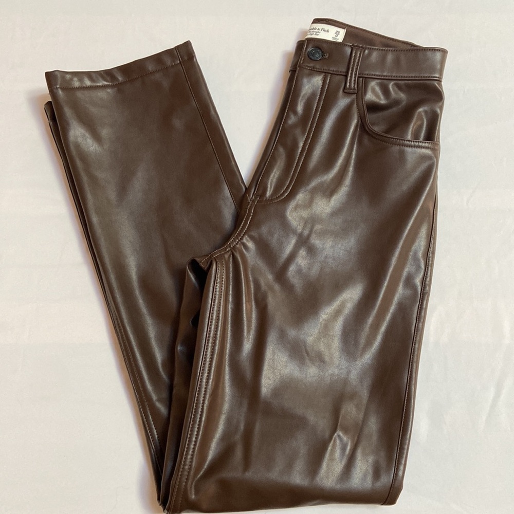 Abercrombie &Fitch The 90s Straight Faux Leather High Rise Pants Rich Br…